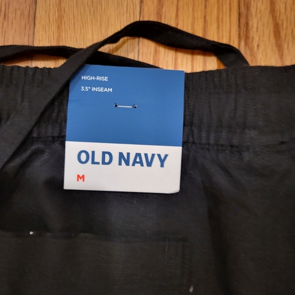 Old Navy High Rise Linen Blend Shorts - Picture 2 of 4